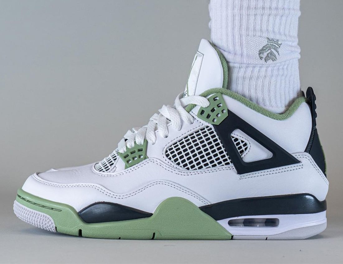 Air Jordan 4 “Seafoam” (Oil Green) 2023