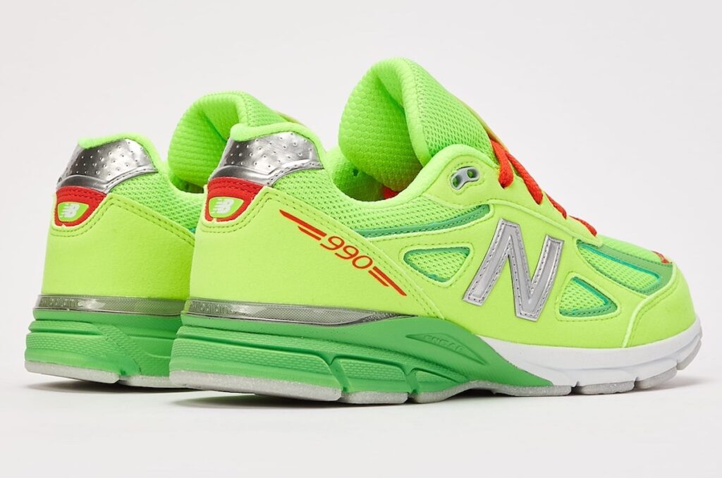 DTLR New Balance 990v4 Festive