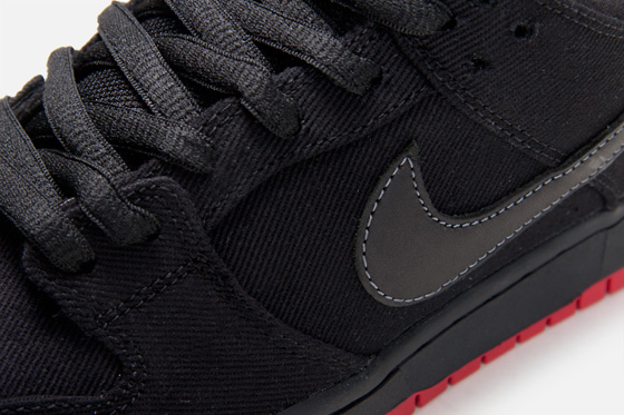 Levi’s x Nike SB Dunk Low ‘Black’ at Atlas