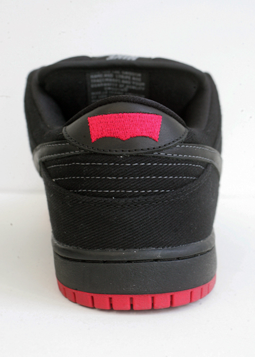 Levi’s x Nike SB Dunk Low ‘Black’