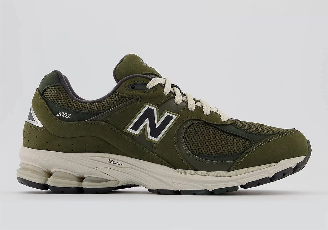 New Balance 2002R Highlighted in ‘Grape Leaf’