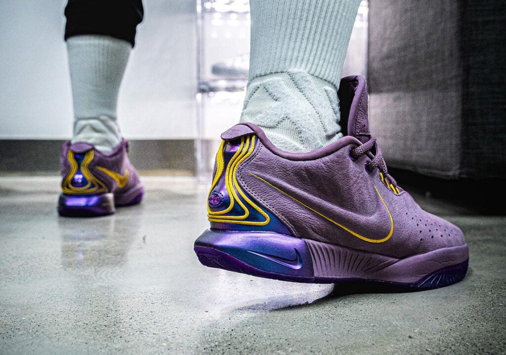 Nike LeBron 21 Violet Dust FV2345-500 On-Feet