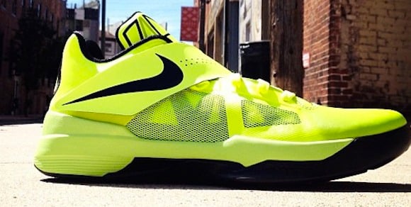 Nike Zoom KD IV ‘Volt/Black’ Sample