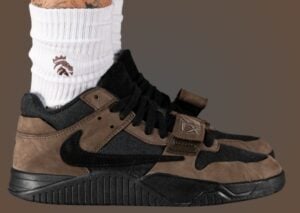 Travis Scott Jordan Jumpman Jack Dark Mocha On-Foot